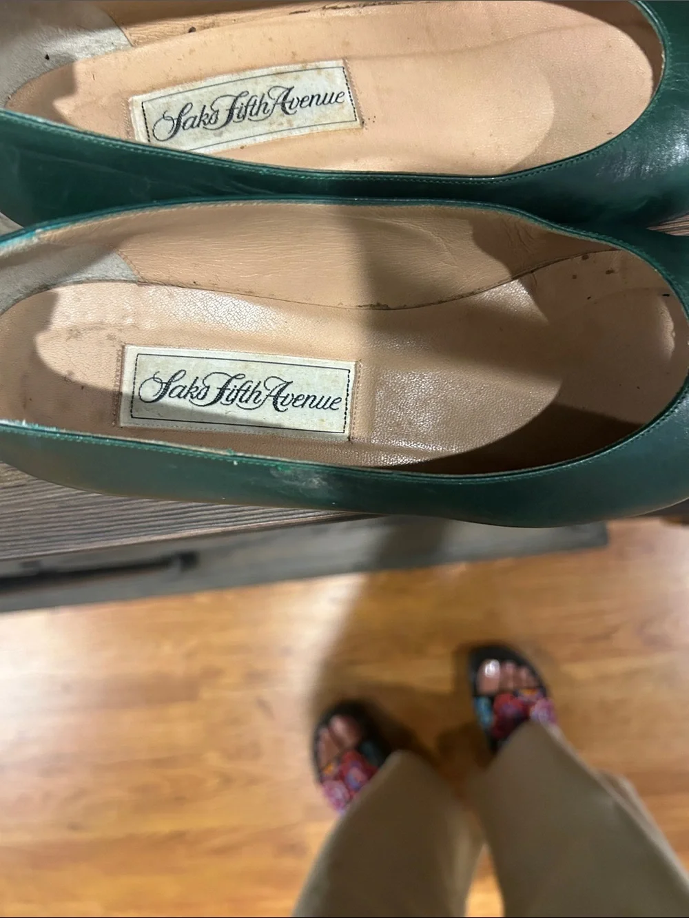 Saks 5th Avenue -  Green Leather Women's Flats - Classic vintage Low heel